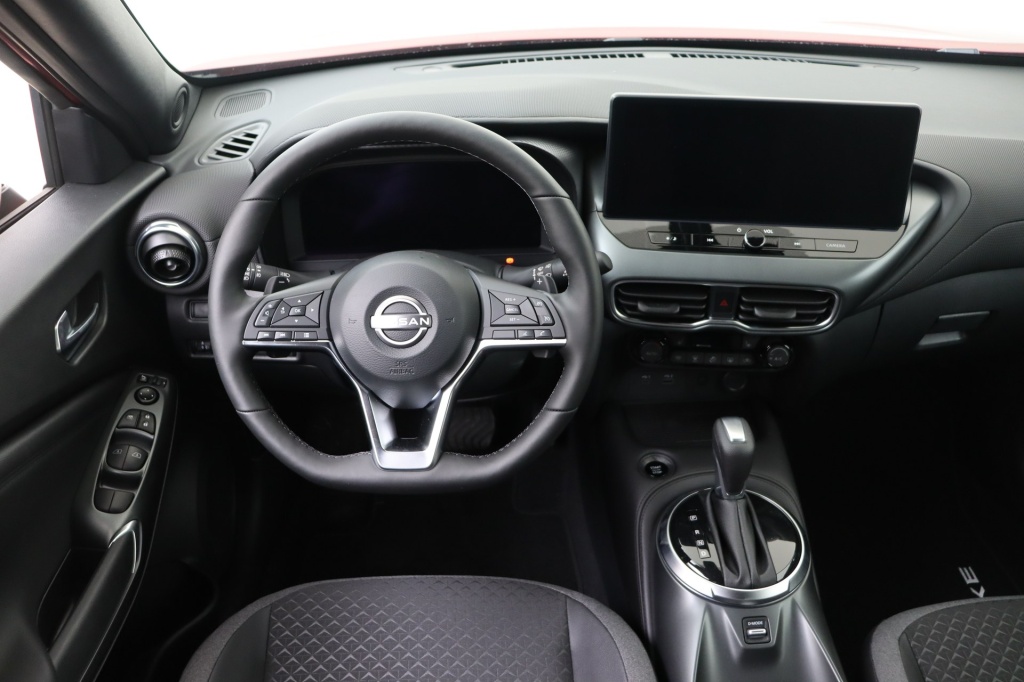 NISSAN Juke N-Connecta / Cold Pack / Alloys 19 Aero / (MY25) 1.0 DIG-T 114 hp AT 2WD - ref: 7-53913 - Photo 11