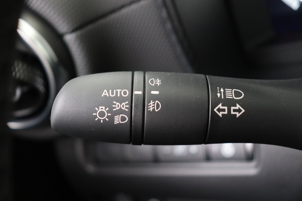 NISSAN Juke N-Connecta / Cold Pack / Alloys 19 Aero / (MY25) 1.0 DIG-T 114 hp AT 2WD - ref: 7-53913 - Photo 18