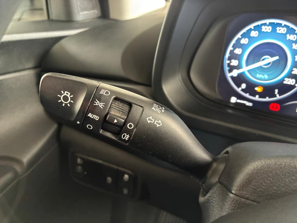 HYUNDAI i20 Comfort 1.0 T-GDI - ref: 7-54241 - Photo 17