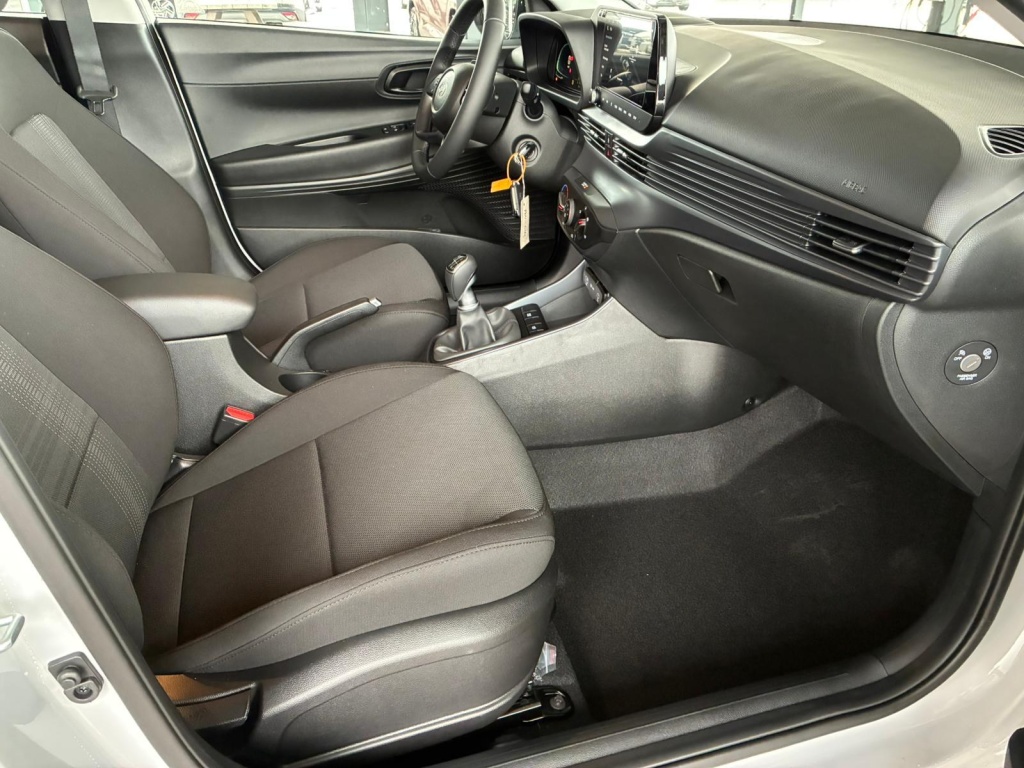 HYUNDAI i20 Comfort+ 1.0L T-GDI (Turbo) 6-speed manual - ref: 7-54250 - Photo 9