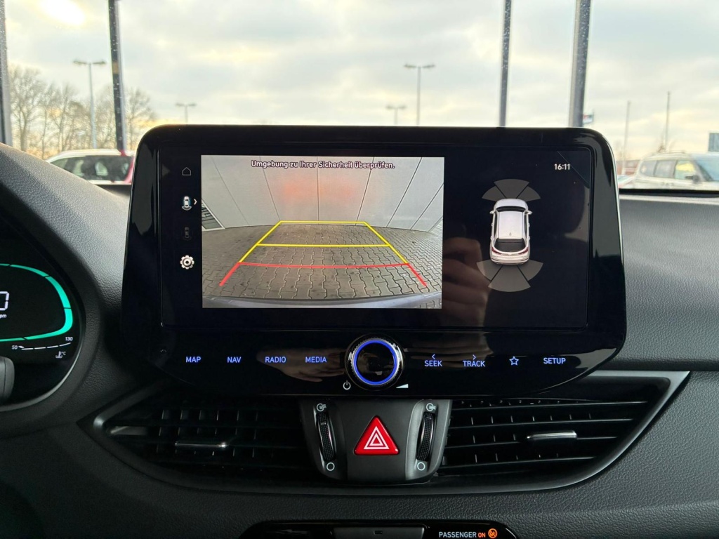 HYUNDAI i30 Comfort 1.0L GDI 100 PS (74 kW) Manual - ref: 7-54280 - Photo 14