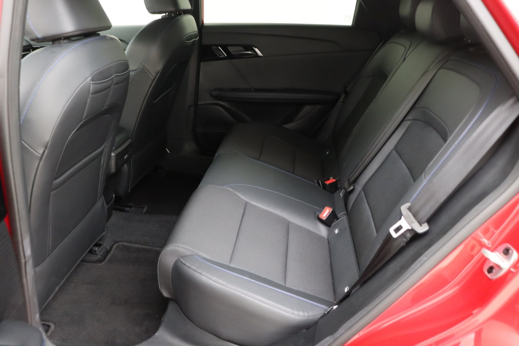 MG MG4 Luxury 64 kWh 204 hp - ref: 7-54570 - Photo 15