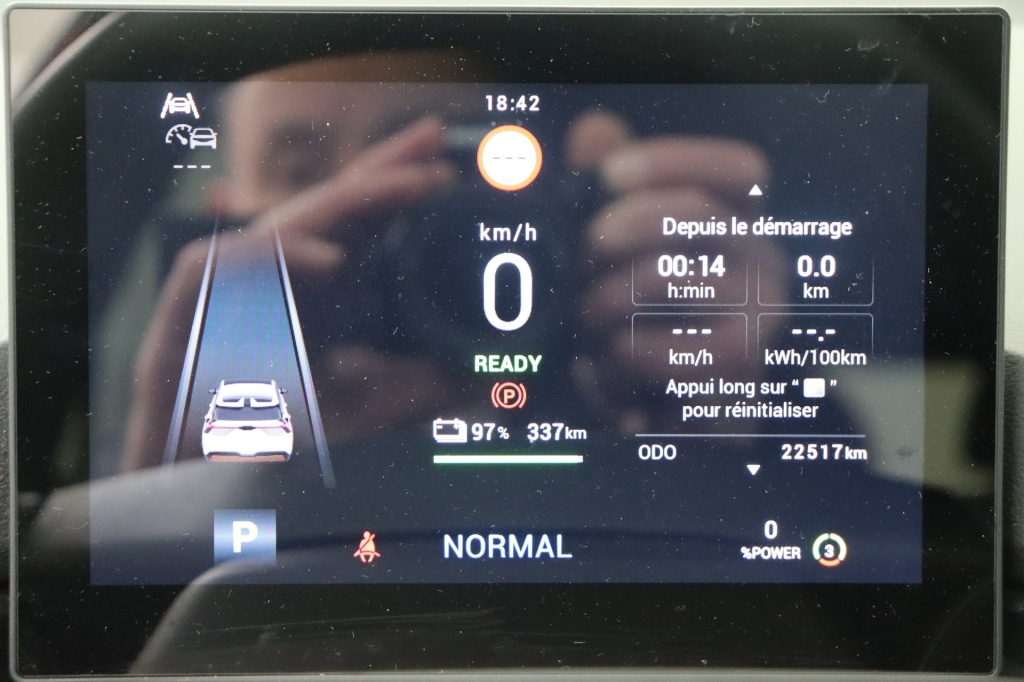 MG MG4 Luxury 64 kWh 204 hp - ref: 7-54570 - Photo 19