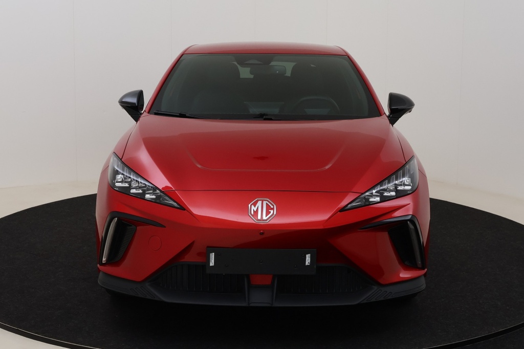 MG MG4 Luxury 64 kWh 204 hp - ref: 7-54570 - Photo 2