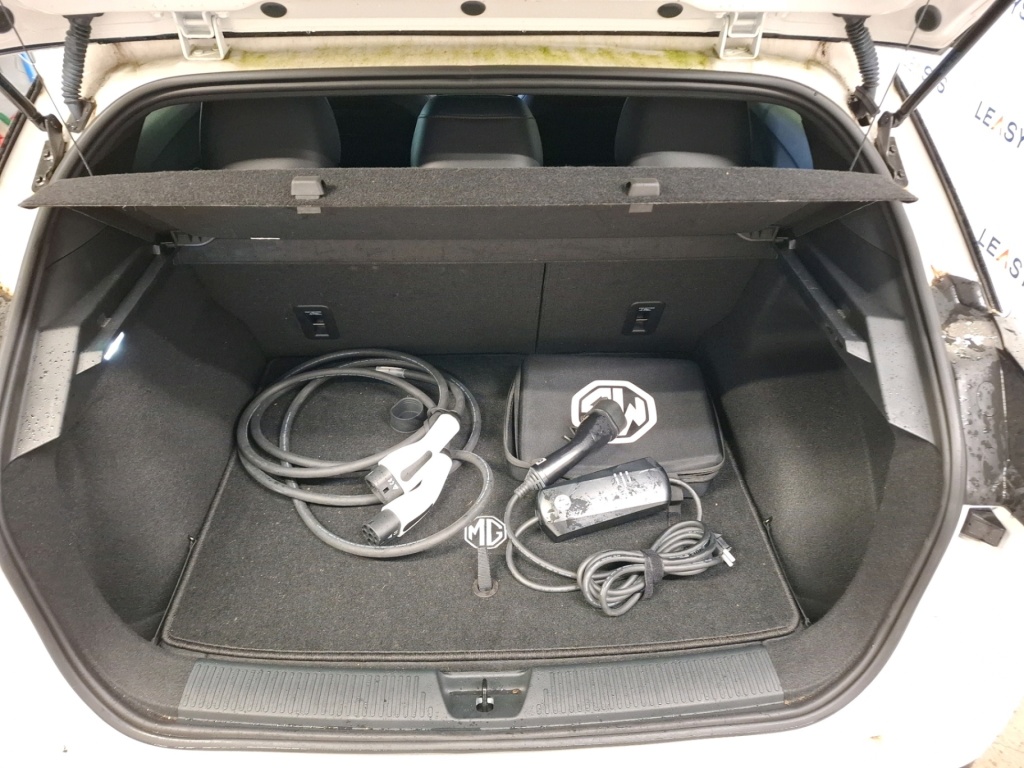 MG MG4 Luxury 64 kWh 204 hp - ref: 7-54577 - Photo 8