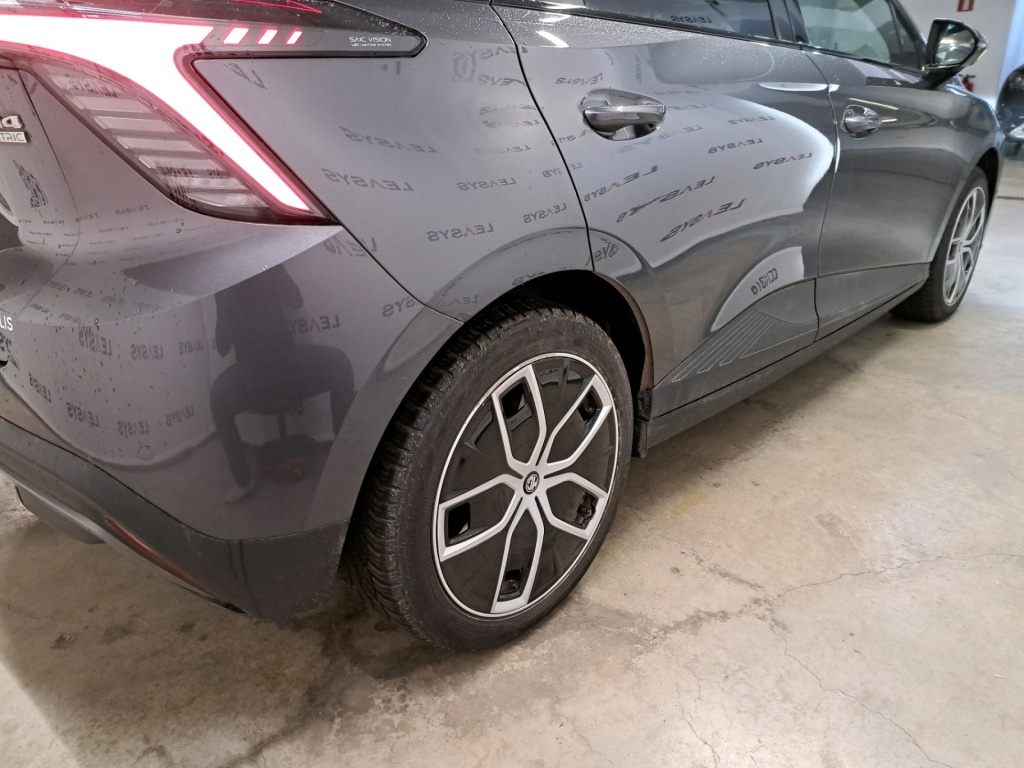 MG MG4 Luxury 64 kWh 204 hp - ref: 7-54581 - Photo 12