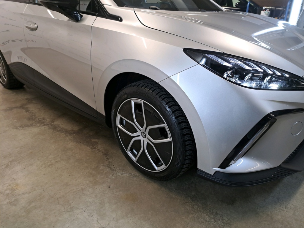 MG MG4 Luxury 64 kWh 204 hp - ref: 7-54582 - Photo 19