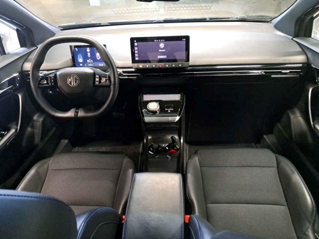 MG MG4 Luxury 64 kWh 204 hp - ref: 7-54589 - Photo 4