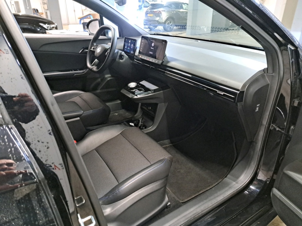 MG MG4 Luxury 64 kWh 204 hp - ref: 7-54589 - Photo 5