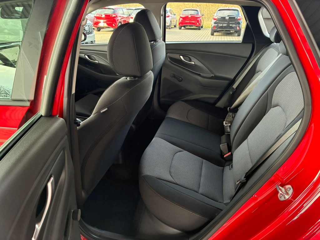 HYUNDAI i30 Style 1.5 T-GDI mHEV 140PS (103 kW) 6MT - ref: 7-54615 - Photo 6