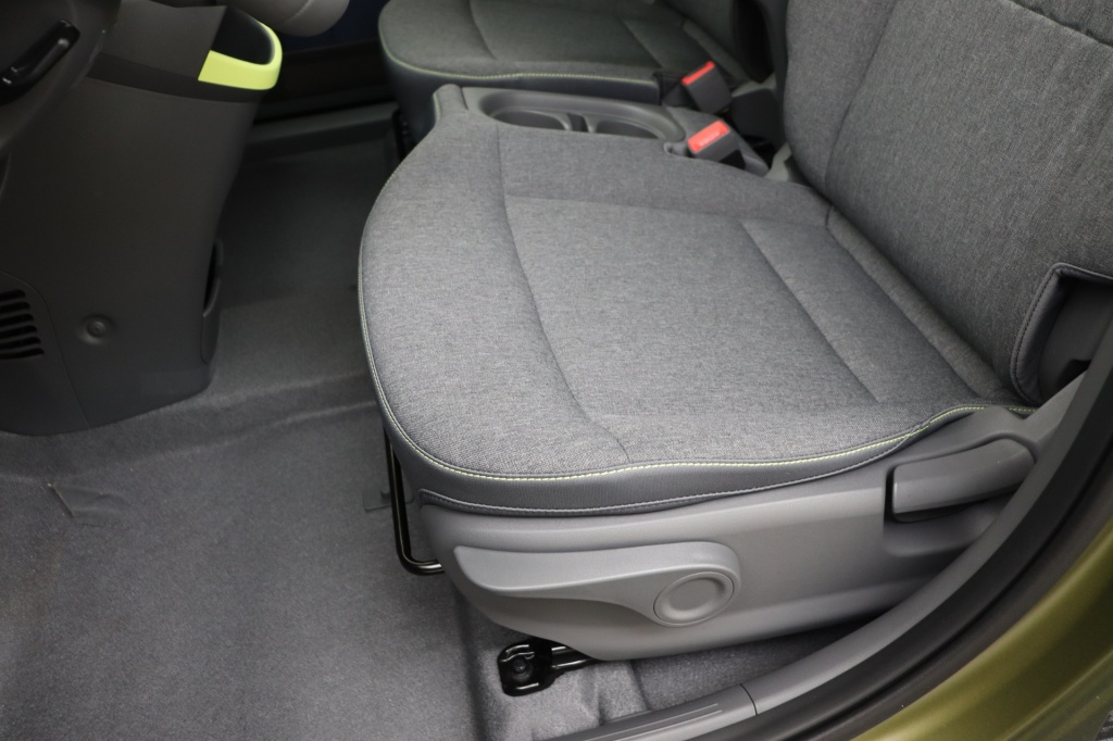 HYUNDAI Inster Cross Roof Rack 49kWh 115 - ref: 7-54785 - Photo 15