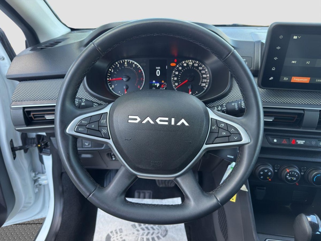 DACIA Sandero Expression 1.0 Gasoline 91hp - ref: 7-54905 - Photo 8