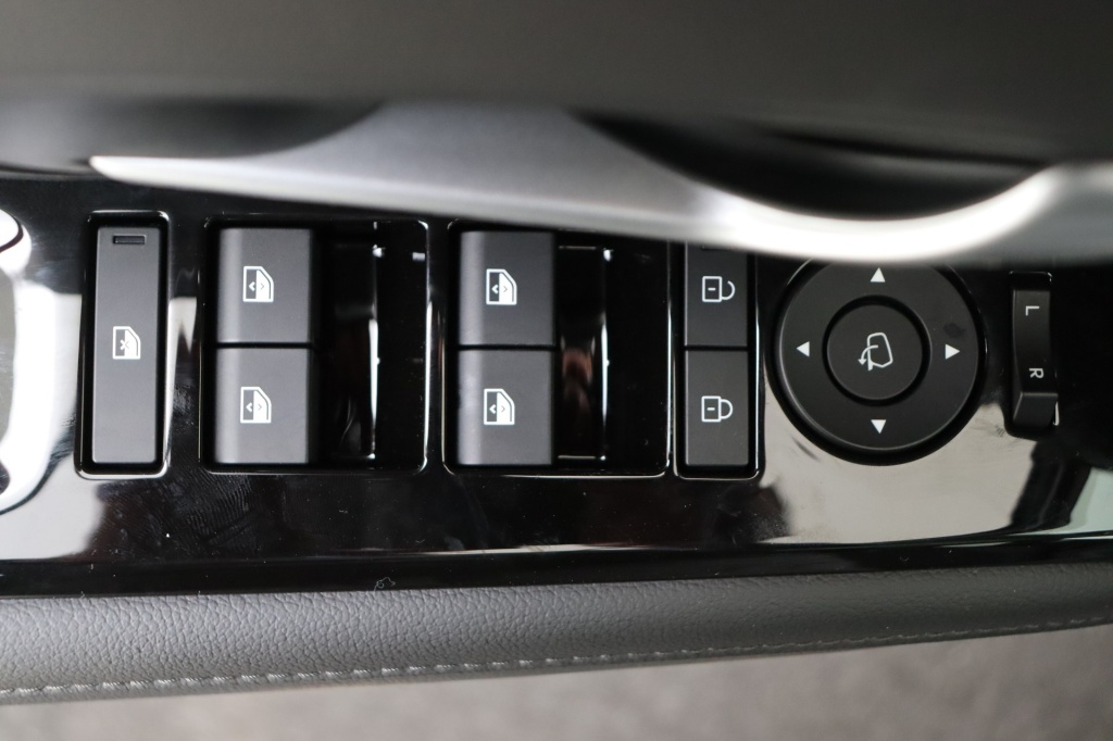 HYUNDAI Tucson Shine Sensation 1.6 T-GDi HEV 239 hp 6AT - ref: 7-55010 - Photo 17