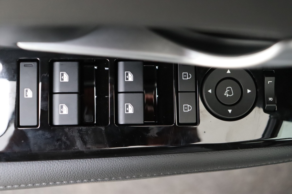 HYUNDAI Tucson Shine Sensation 1.6 T-GDi HEV 239 hp 6AT - ref: 7-55031 - Photo 17