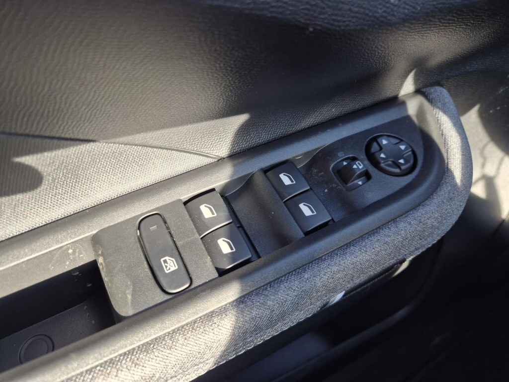 OPEL Frontera GS 1.2 Gasoline 146hp - ref: 7-55396 - Photo 14