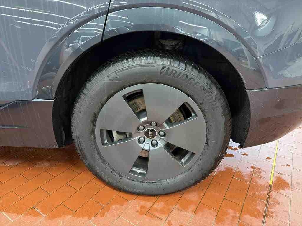 AUDI Q8 Advanced Elektro 340hp Quattro - ref: 7-55958 - Photo 13