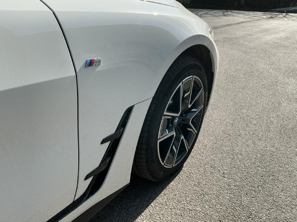 BMW I4 i4 - 40 e M Sport Elektro 340hp - ref: 7-55985 - Photo 19