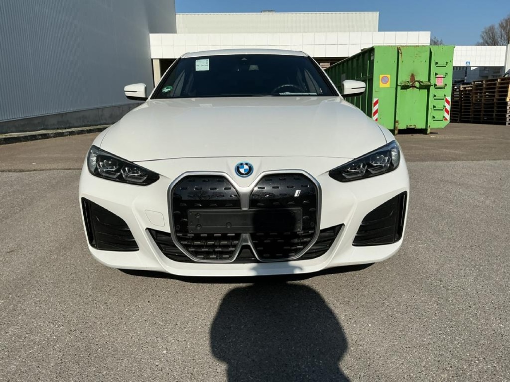 BMW I4 i4 - 40 e M Sport Elektro 340hp - ref: 7-55985 - Photo 2