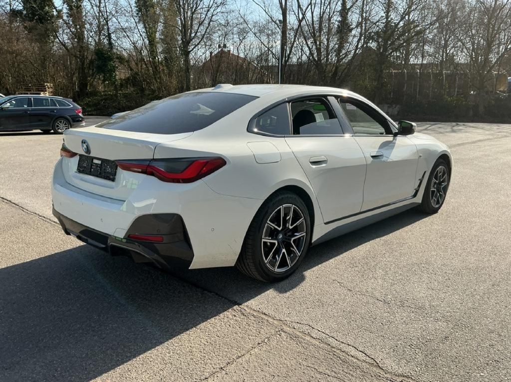 BMW I4 i4 - 40 e M Sport Elektro 340hp - ref: 7-55985 - Photo 4
