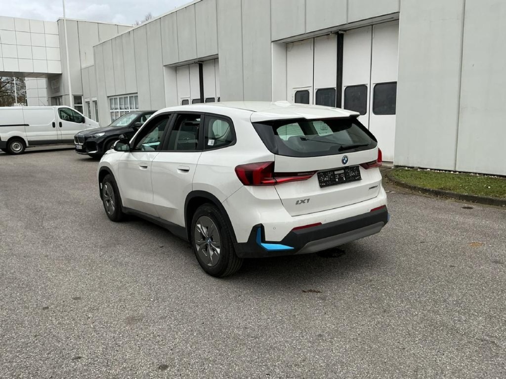 BMW iX1 iX1 xDrive30   Elektro 313hp - ref: 7-55987 - Photo 5