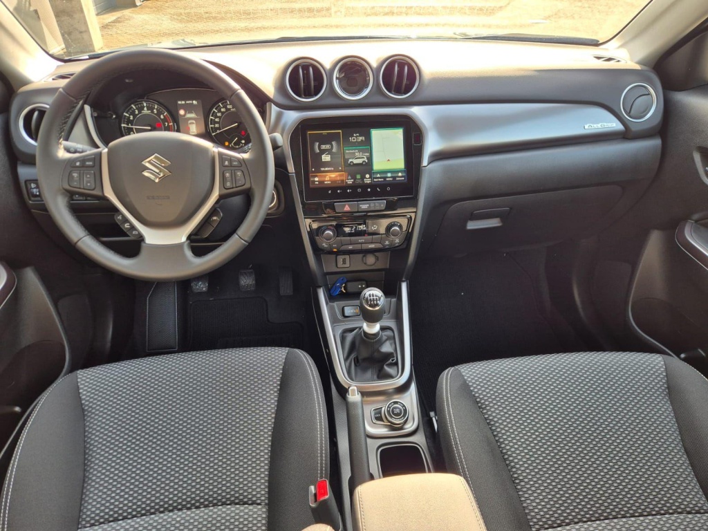 SUZUKI Vitara Comfort+ 1.4 Gasoline 110hp 4x4 - ref: 7-56040 - Photo 11