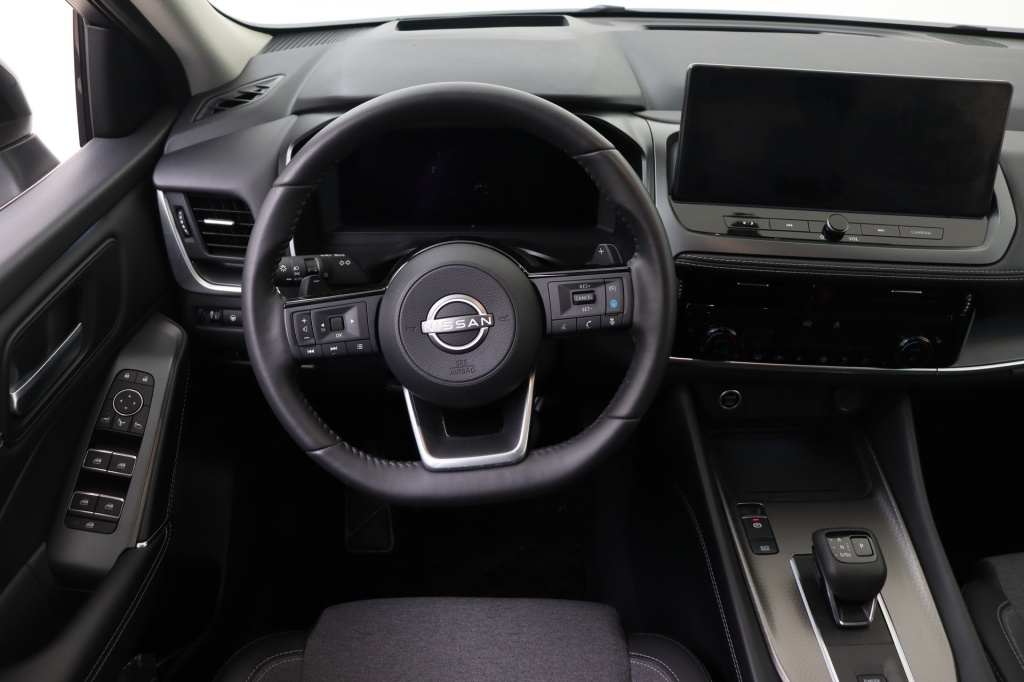 NISSAN Qashqai N-Connecta Winter Comfort + PANO + 2 Tone 1.3 DIG-T MHEV 158 hp Xtronic 2WD - ref: 7-56083 - Photo 11