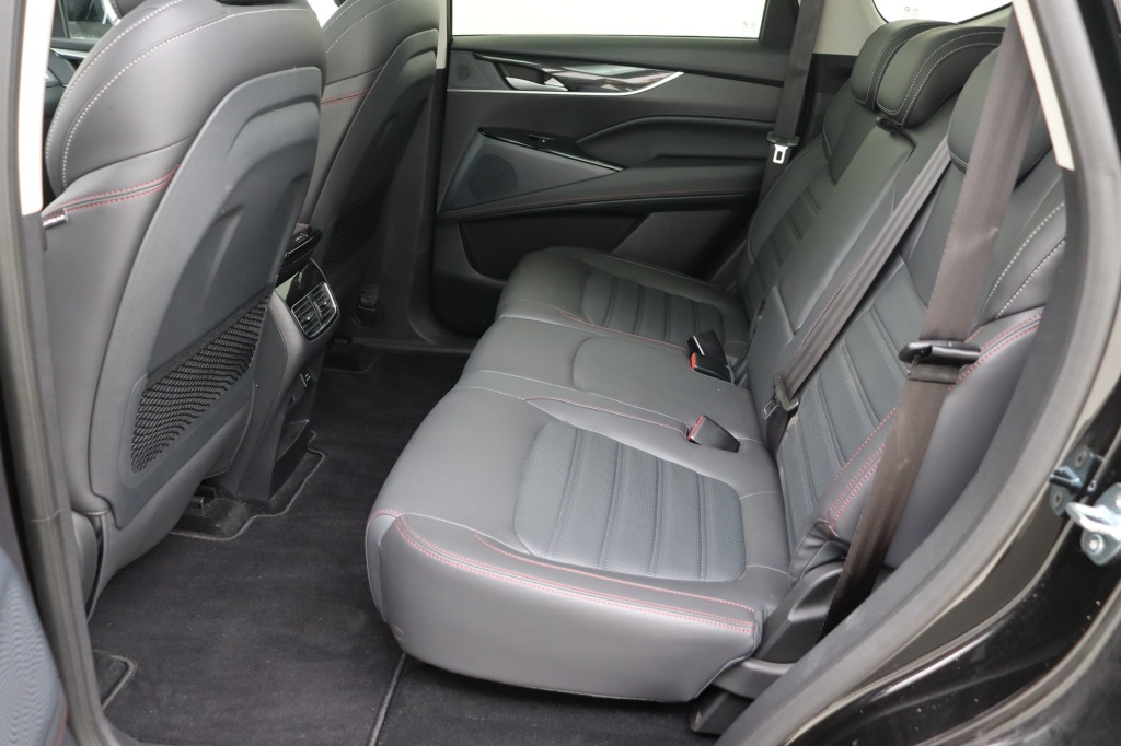 MAXUS EUNIQ6 BASE SB AT FWD - ref: 7-56257 - Photo 16