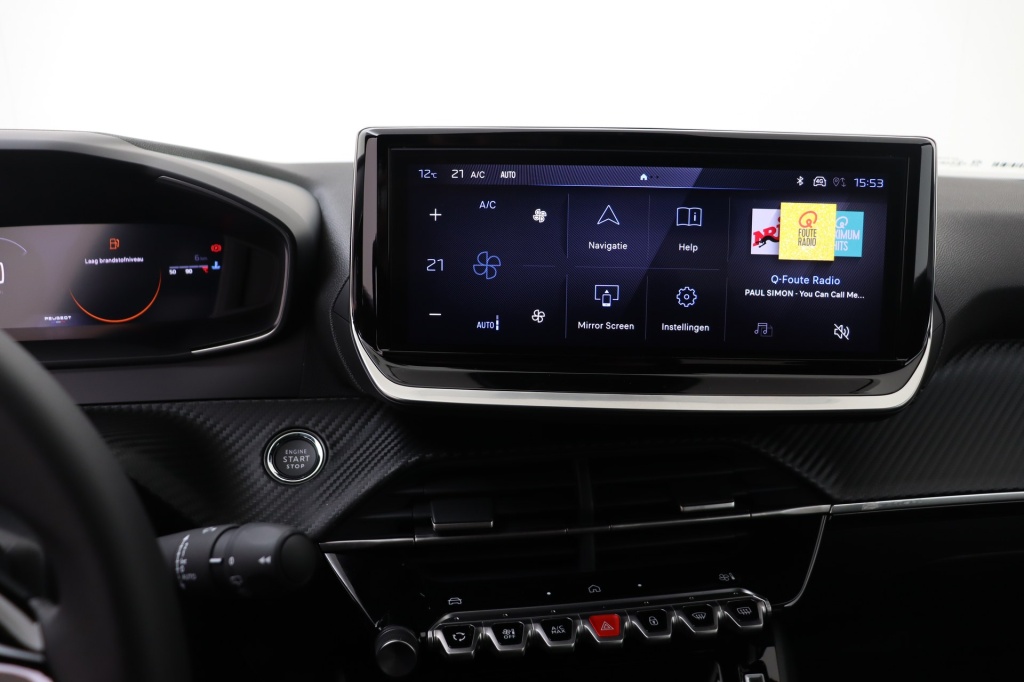 PEUGEOT 2008 Allure  1.2 Turbo 100 hp Man. 6    - ref: 7-56282 - Photo 20