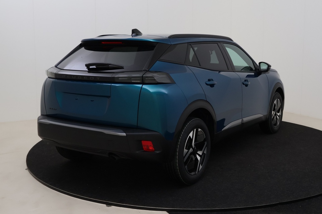 PEUGEOT 2008 Allure  1.2 Turbo 100 hp Man. 6    - ref: 7-56282 - Photo 6