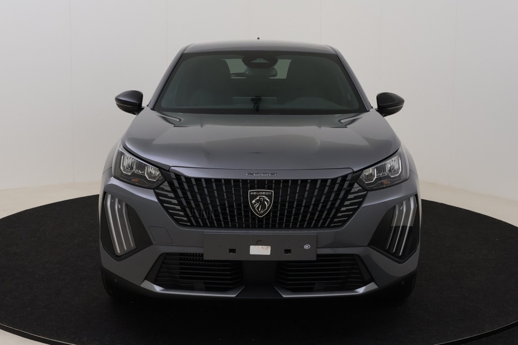 PEUGEOT 2008 Allure  1.2 Turbo 100 hp Man. 6    - ref: 7-56311 - Photo 2