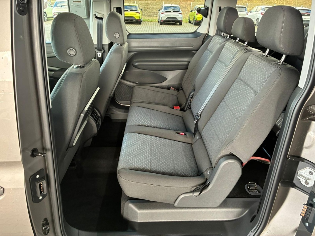 FORD Tourneo Titanium 1.5 EcoBoost - ref: 7-56695 - Photo 6