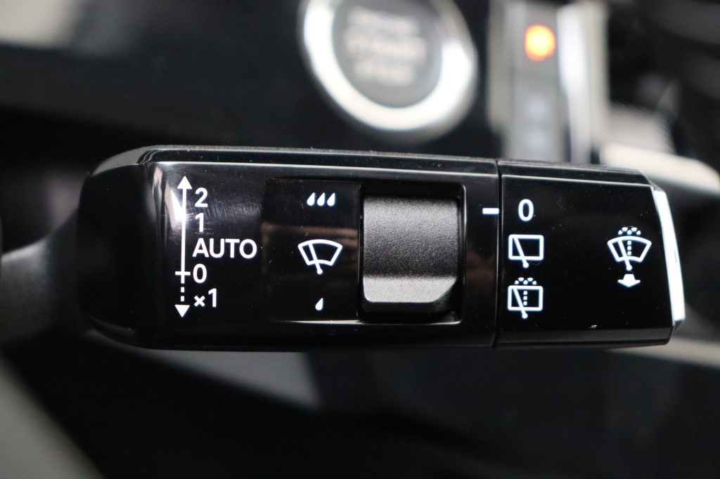 PEUGEOT 5008 Allure Hybrid 145 e-DCS6 - ref: 7-56715 - Photo 20