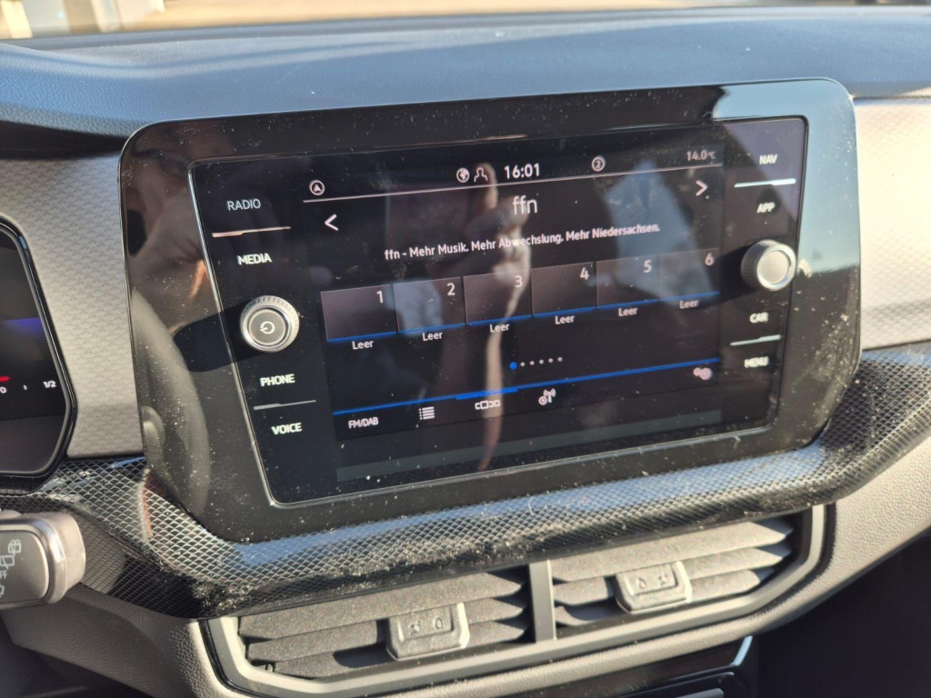 VOLKSWAGEN T-Cross 1.0 TSI - ref: 7-56826 - Photo 16