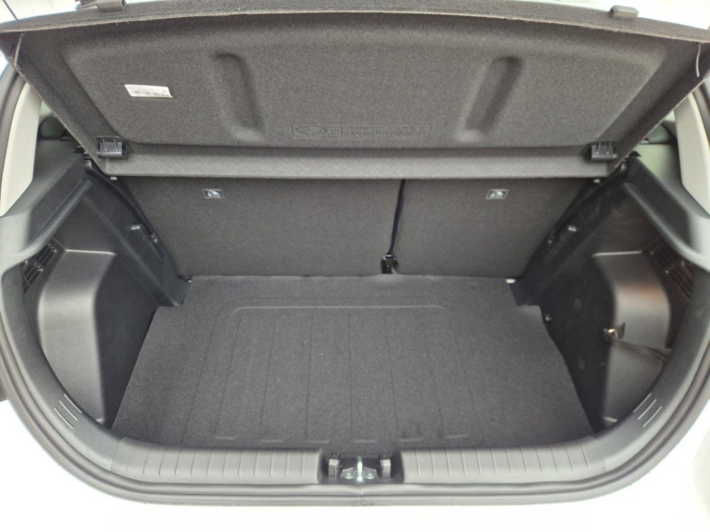 HYUNDAI i20 1.0 Gasoline 90hp - ref: 7-56931 - Photo 9