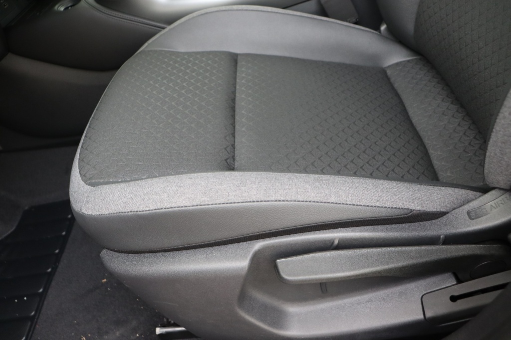 NISSAN Juke N-Connecta 1.6 Hybrid 143 hp AT 2WD - ref: 7-56980 - Photo 14