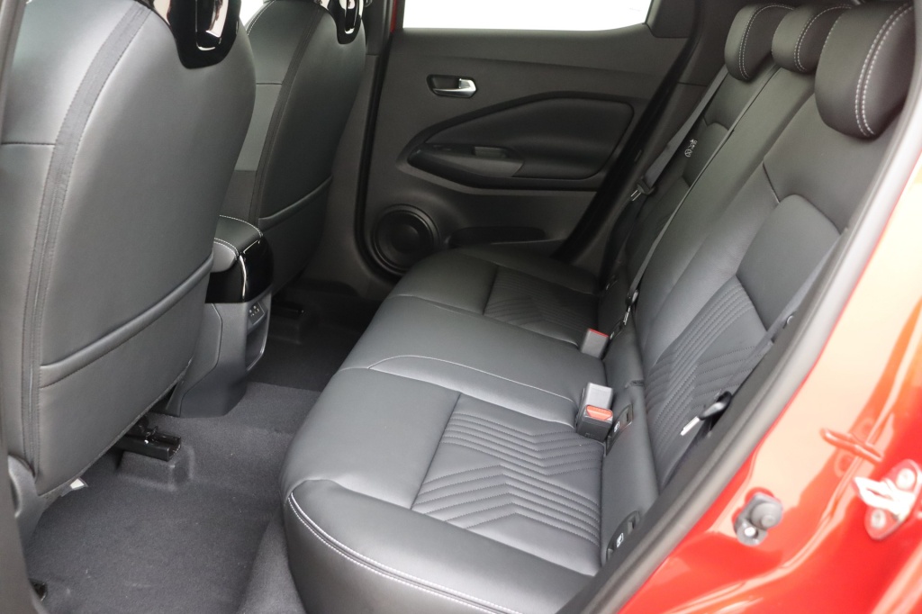 NISSAN Juke Tekna 1.6 Hybrid 143 hp AT 2WD - ref: 7-56982 - Photo 16