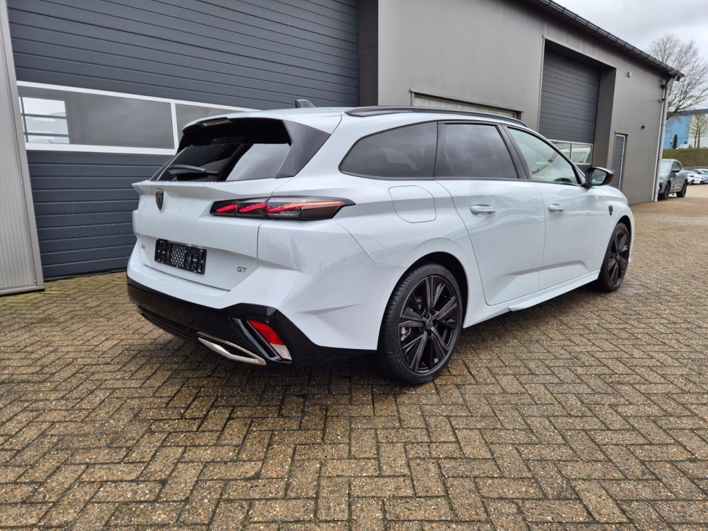 PEUGEOT 308 SW GT SW 1.2 Hybrid 144hp - ref: 7-57053 - Photo 5