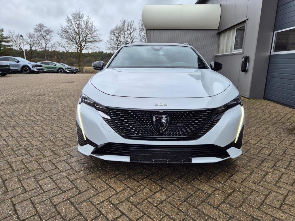 PEUGEOT 308 SW GT SW 1.2 Hybrid 144hp - ref: 7-57053 - Photo 8