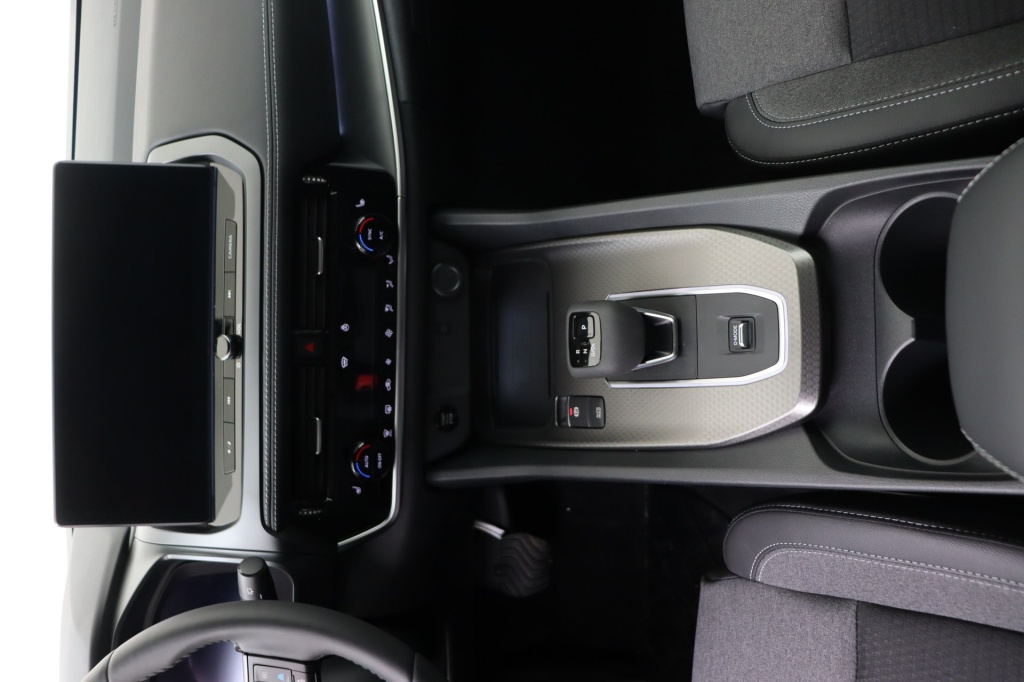 NISSAN Qashqai N-Connecta 158HP X-Tronic - ref: 7-57106 - Photo 12