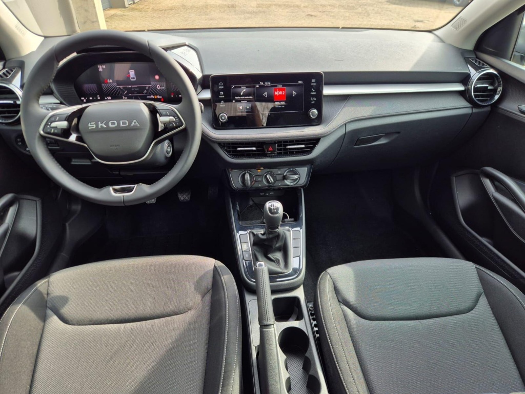 SKODA Fabia 1.0 Gasoline 95hp - ref: 7-57171 - Photo 10