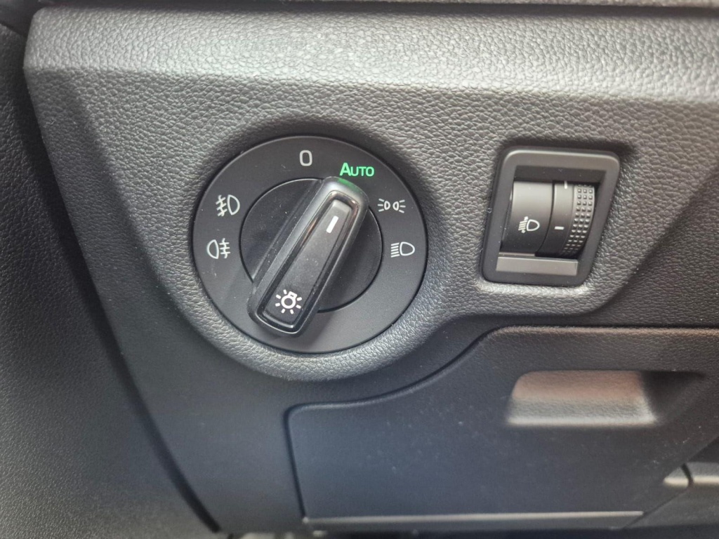 SKODA Kamiq 1.0 Gasoline 116hp DSG - ref: 7-57233 - Photo 14