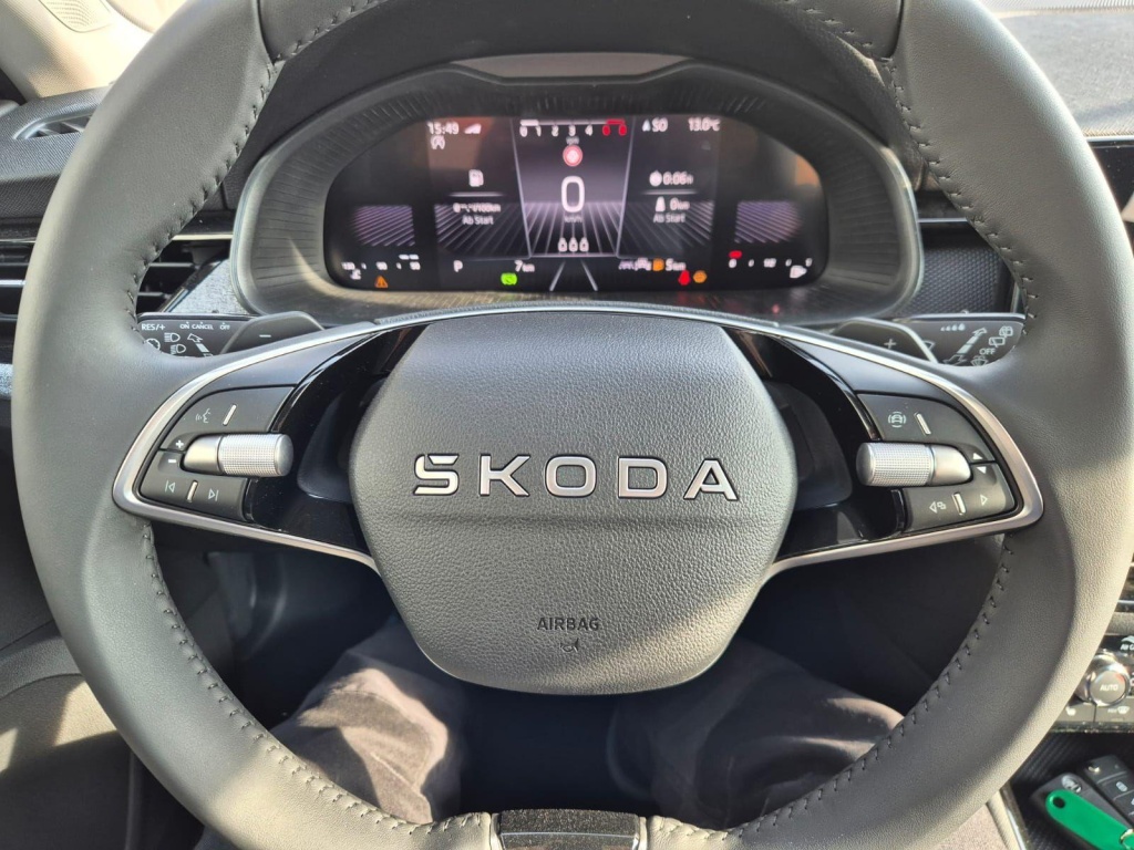 SKODA Kamiq 1.0 Gasoline 116hp DSG - ref: 7-57235 - Photo 17