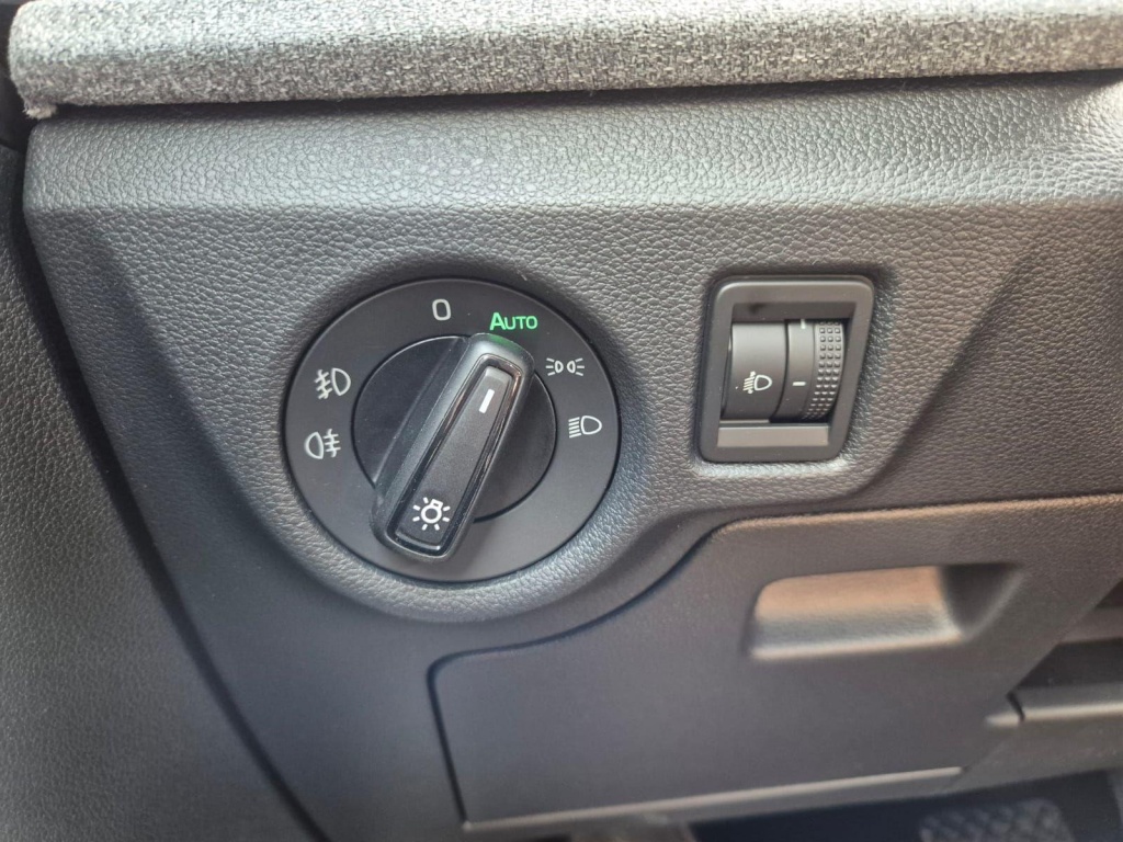 SKODA Kamiq 1.0 Gasoline 116hp DSG - ref: 7-57236 - Photo 16