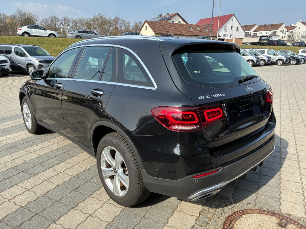 MERCEDES GLC AMG-Line 300 4Matic - ref: 7-57517 - Photo 7