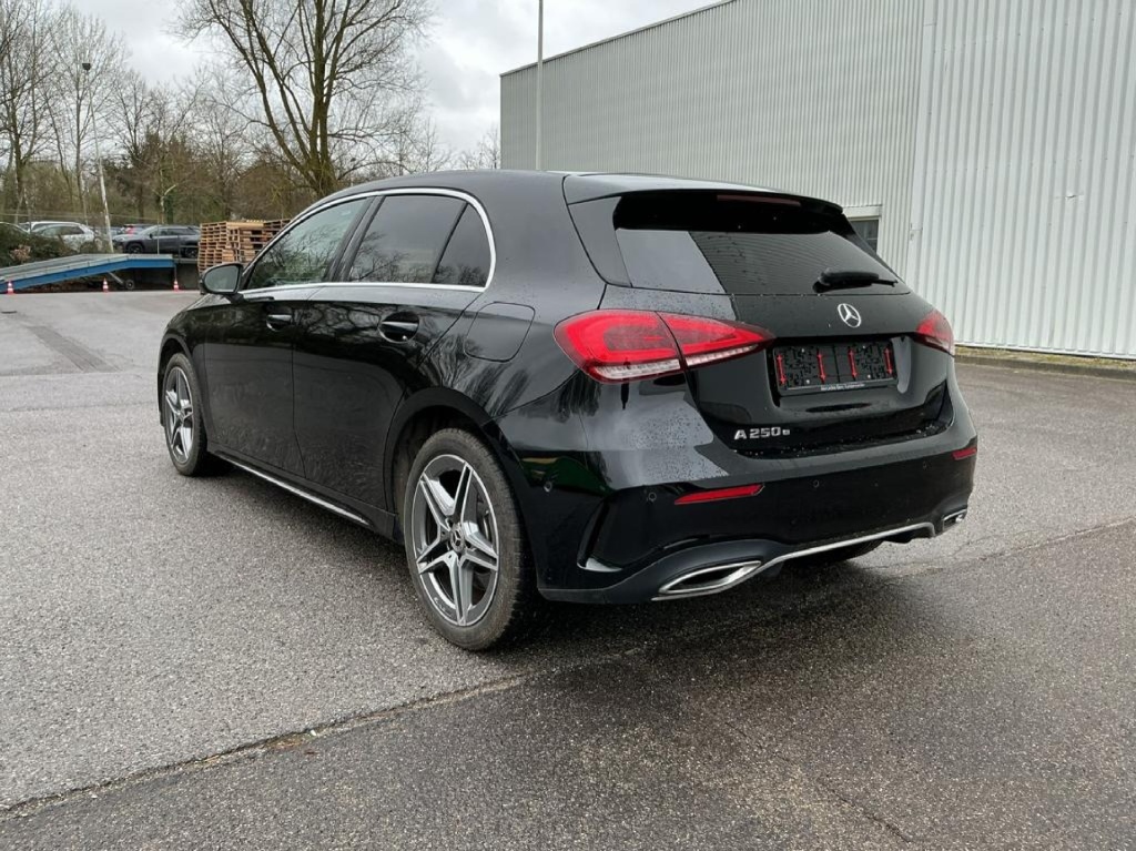 MERCEDES Classe A AMG-Line 250 e - ref: 7-57519 - Photo 6
