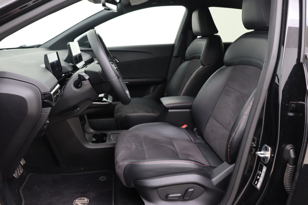 MG MG4 Luxury X-Power 64 kWh 6AT AWD - ref: 7-57912 - Photo 13