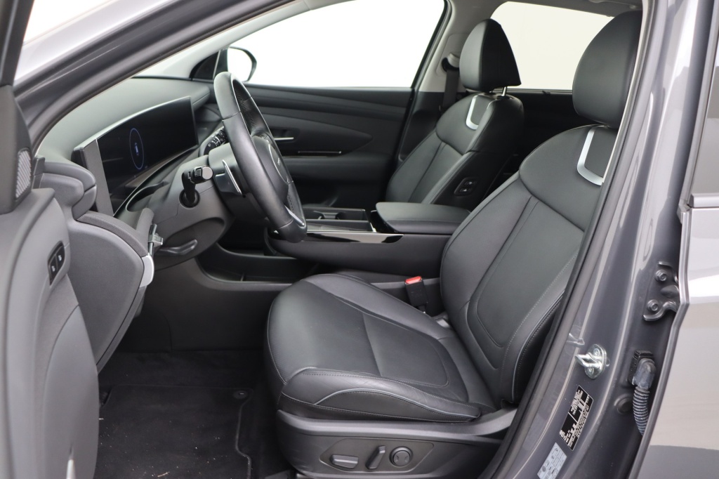 HYUNDAI Tucson Shine Sensation PHEV 1.6 T-GDI 6AT - ref: 7-57921 - Photo 13