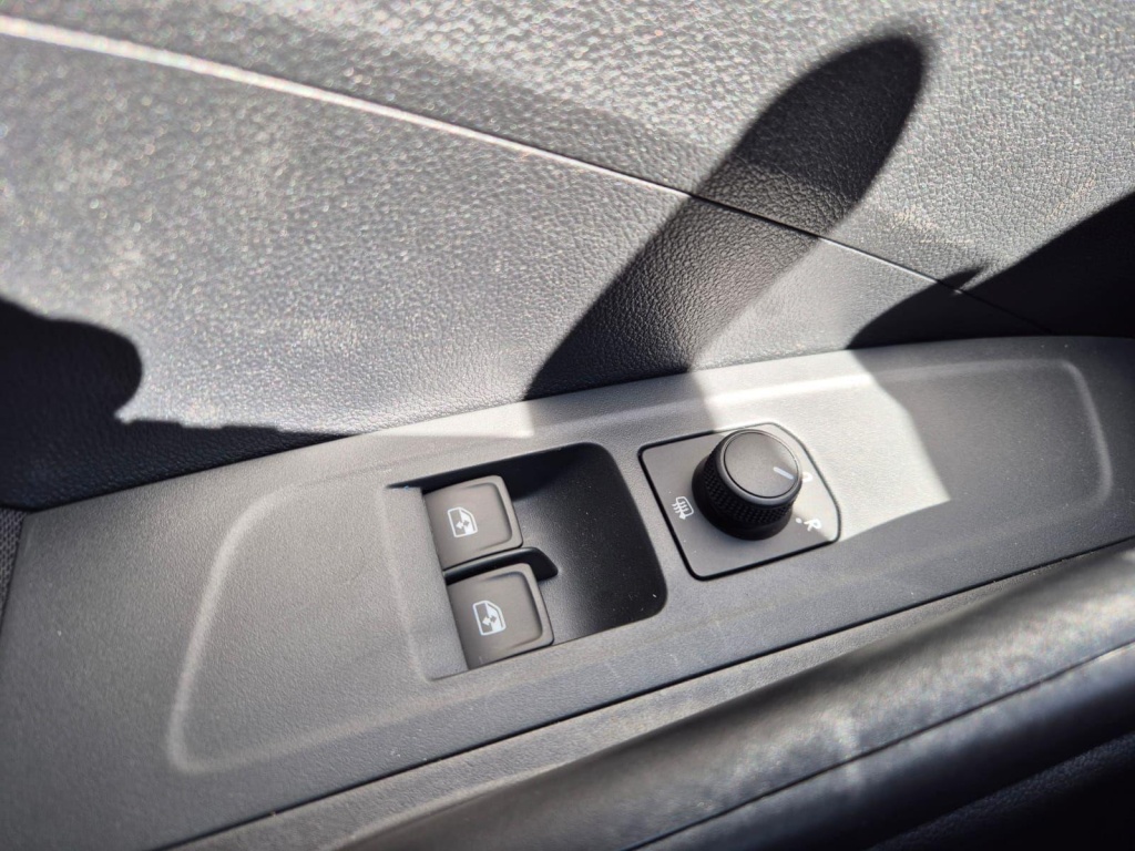 SKODA Fabia 1.0 Gasoline 95hp - ref: 7-58788 - Photo 13