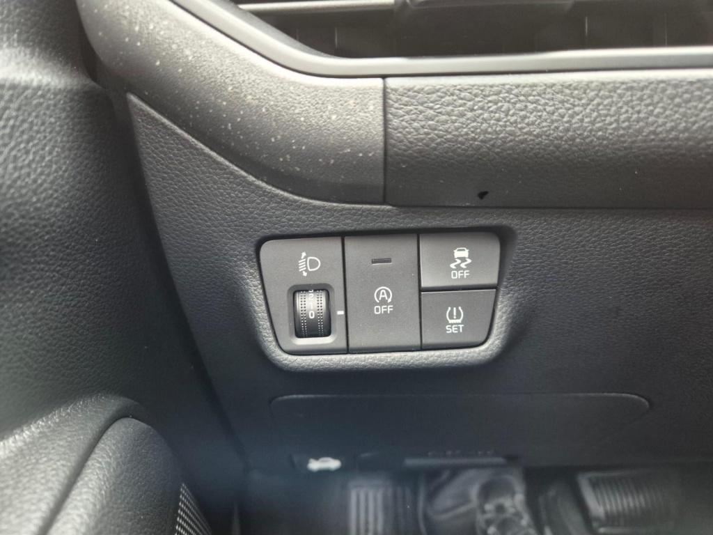 KIA Stonic Vision 1.0 Gasoline 101hp - ref: 7-59051 - Photo 14