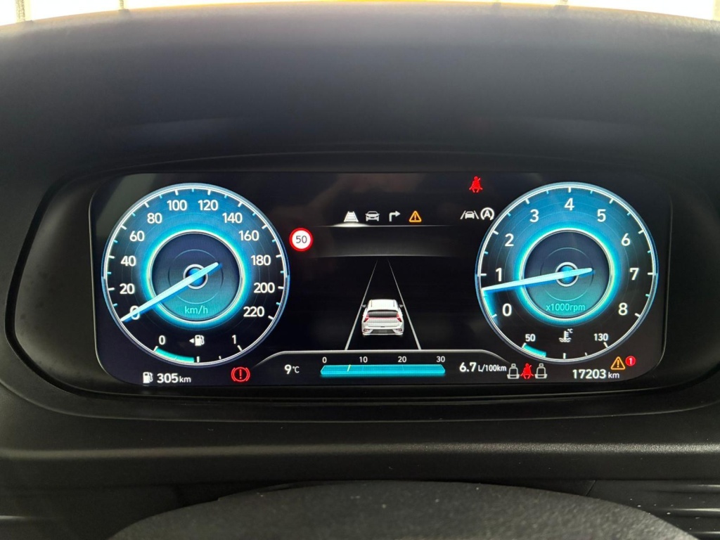 HYUNDAI Bayon Comfort 1.2 GDI 79 PS 5MT - ref: 7-59130 - Photo 15